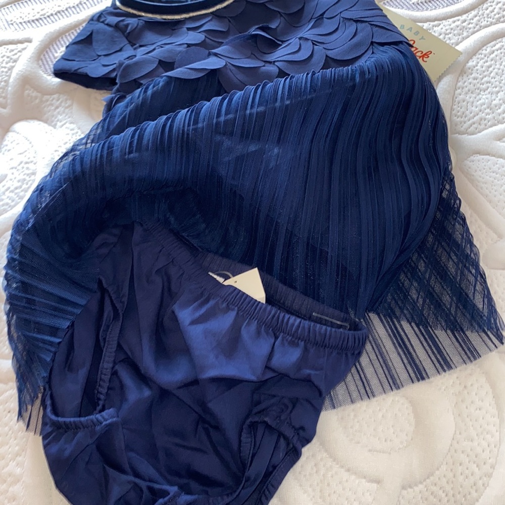 Dress - Picture 2 of 4